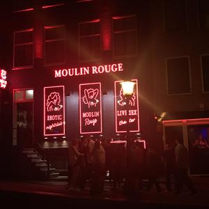 纲手裸乳被爆❌白浆向上
